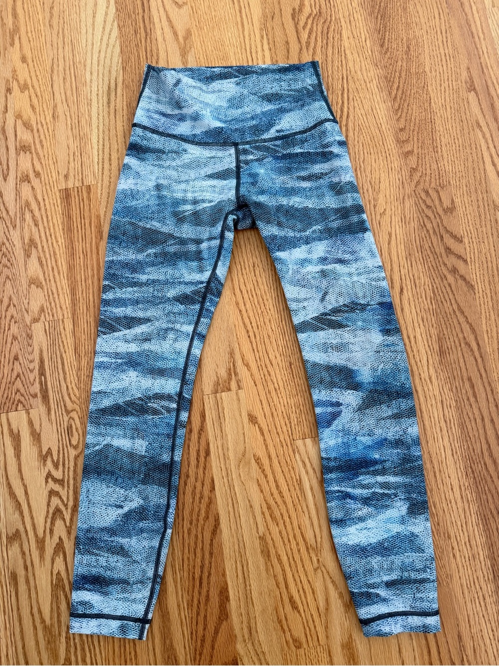 lululemon athletica Blue Patterned High-Rise Leggings